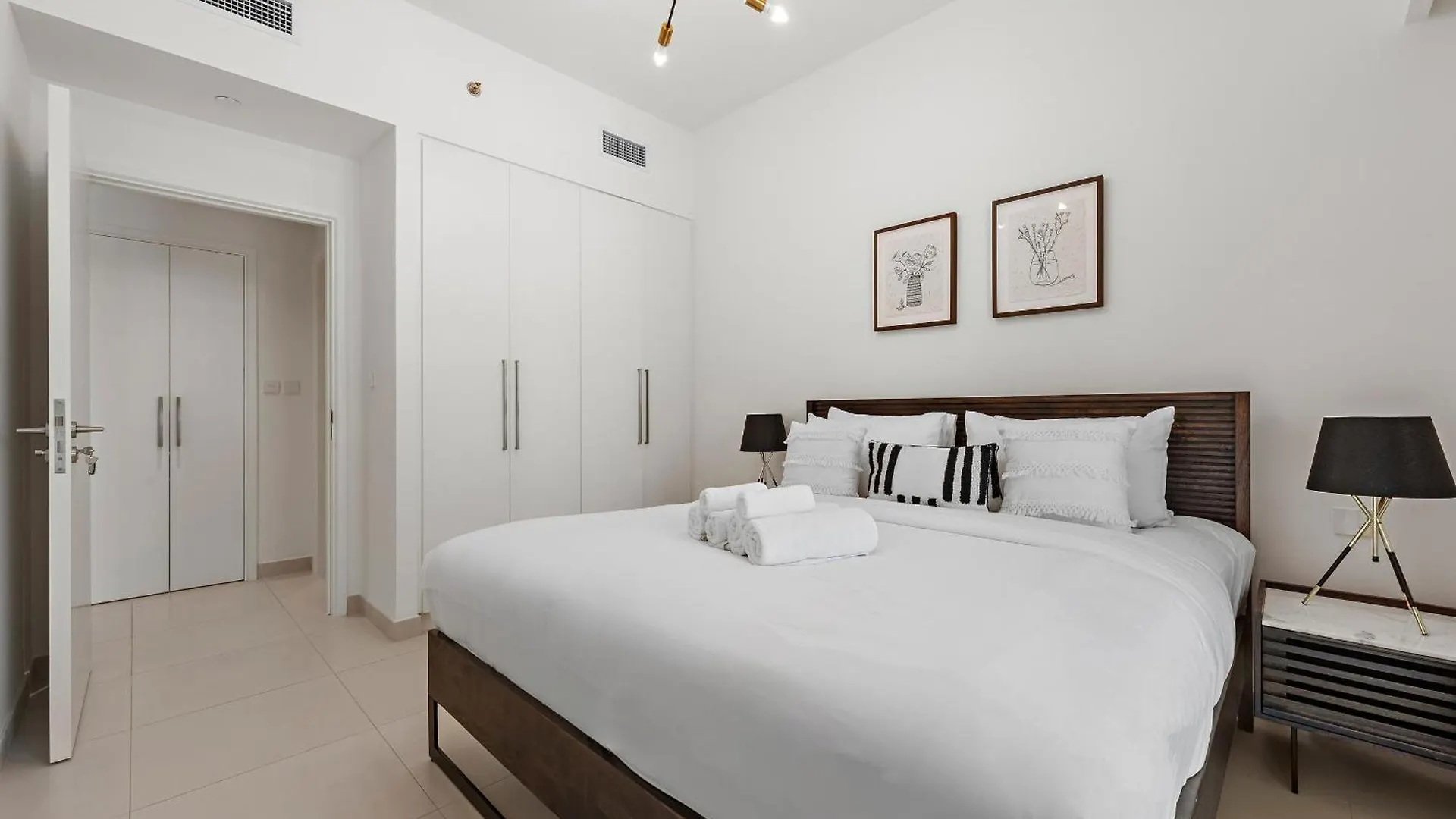 Stayis - Luxurious 1 Bedroom Burj Khalifa View Dubai 0*,  United Arab Emirates