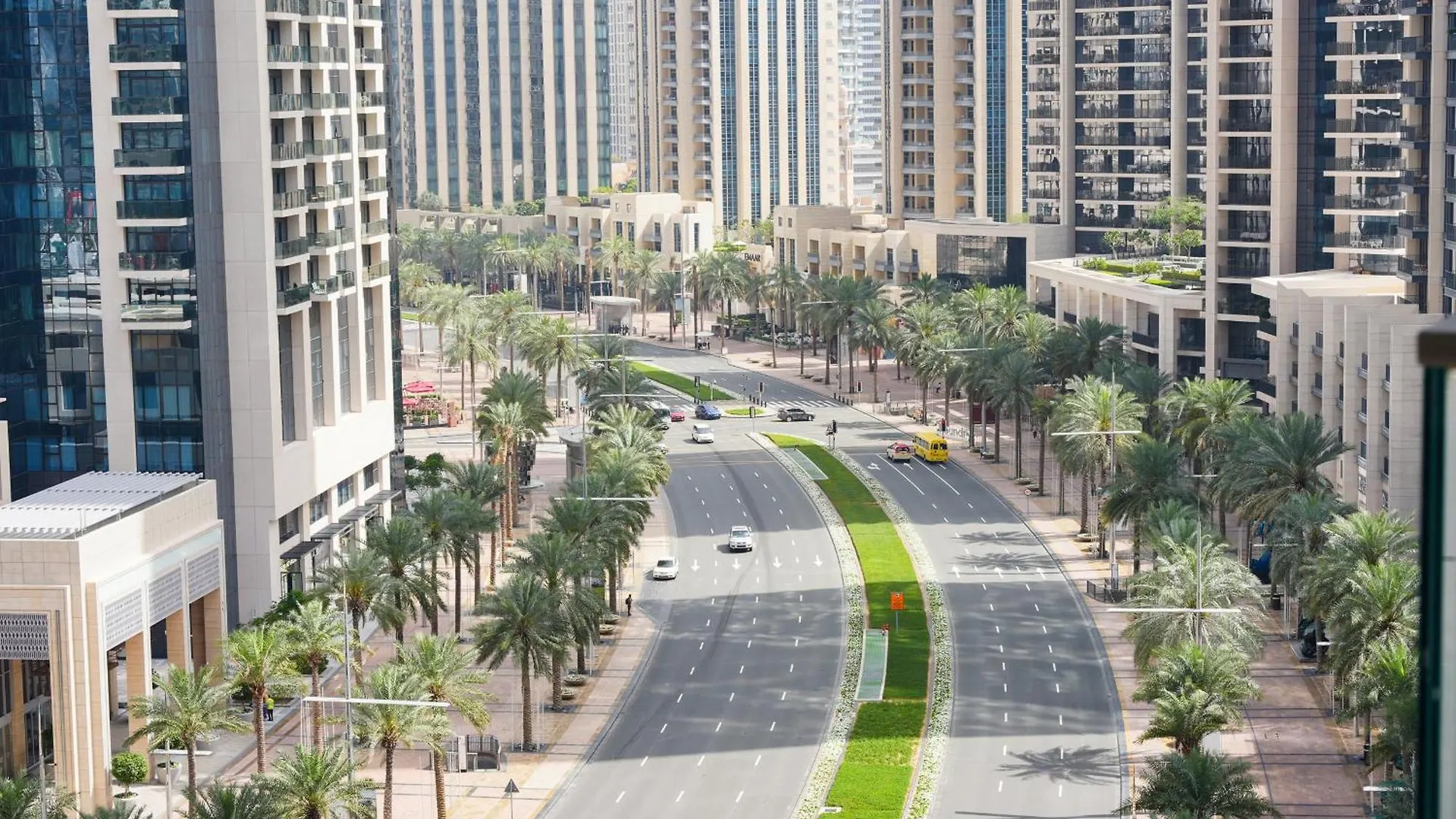 Stayis - Luxurious 1 Bedroom Burj Khalifa View Dubai Apartment